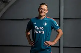 加时末段费耶诺德调整名单以备欧超杯;状态回暖环节打磨;话题不断;训练强度明显提升(费耶诺德俱乐部) 加时末段费耶诺德调整名单以备欧超杯;状态回暖环节打磨;话题不断;训练强度明显提升(费耶诺德俱乐部)