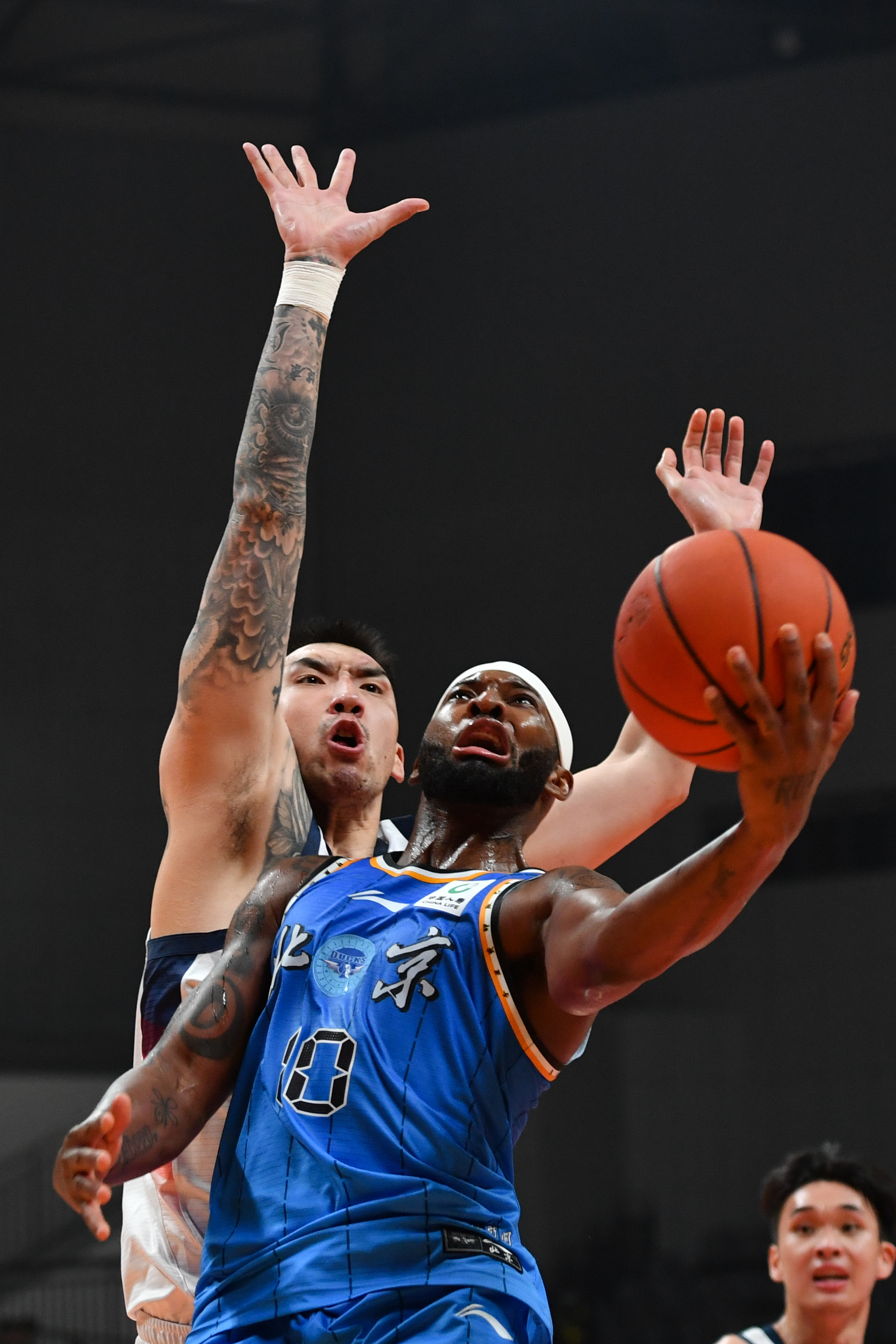 包含多伦多猛龙迎CBA常规赛关键赛，赛前远射贴柱，赛场秩序良好，球队文化再被提及的词条